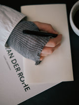 Seamless Basic Mano | Merino wool Wrist warmer Grey Melange