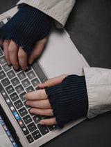 Seamless Basic Mano | Merino wool Wrist warmer Navy