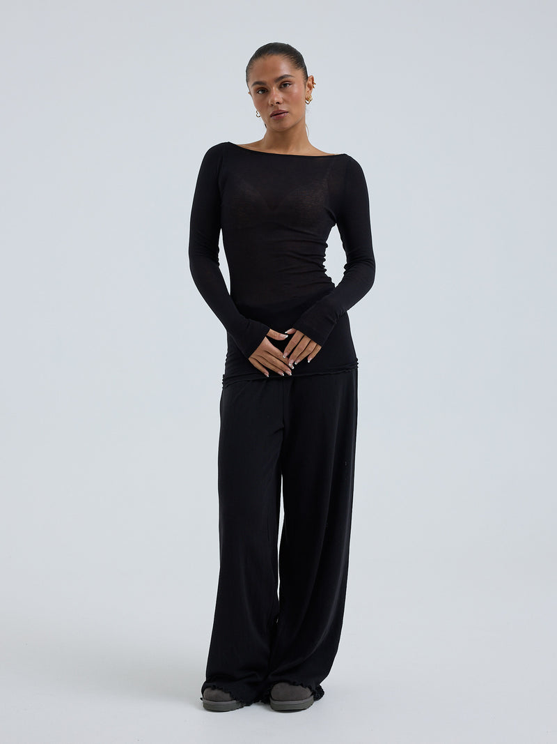 Seamless Basic Cotton Boat Neck | Cotton L/S T-Shirt Black