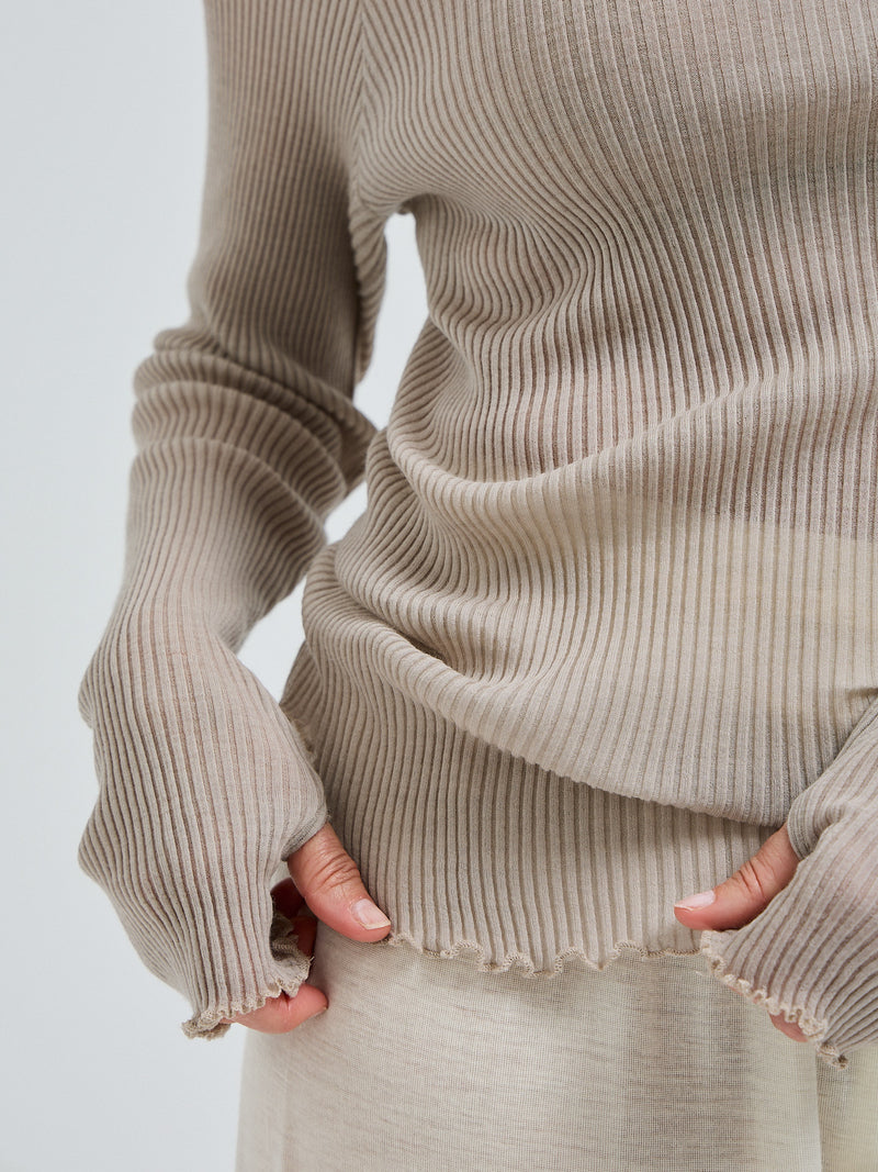 Seamless Basic Fiori | Merino wool L/S T-Shirt Beige