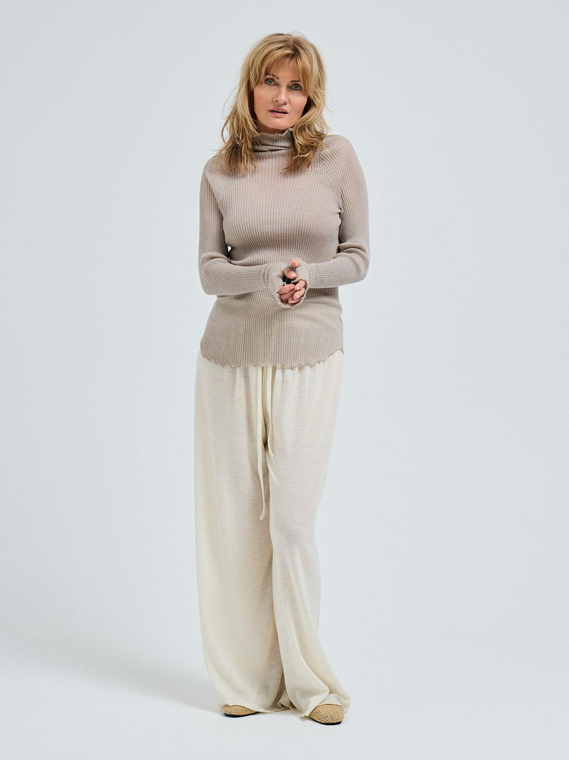 Seamless Basic Fiori | Merino wool L/S T-Shirt Beige