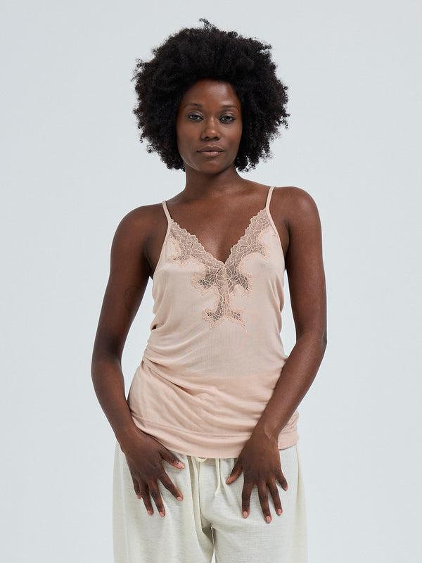 Seamless Basic Lace Silk Cami | Mulberry Silk Cami top Rosie Beige w. Rosie Beige