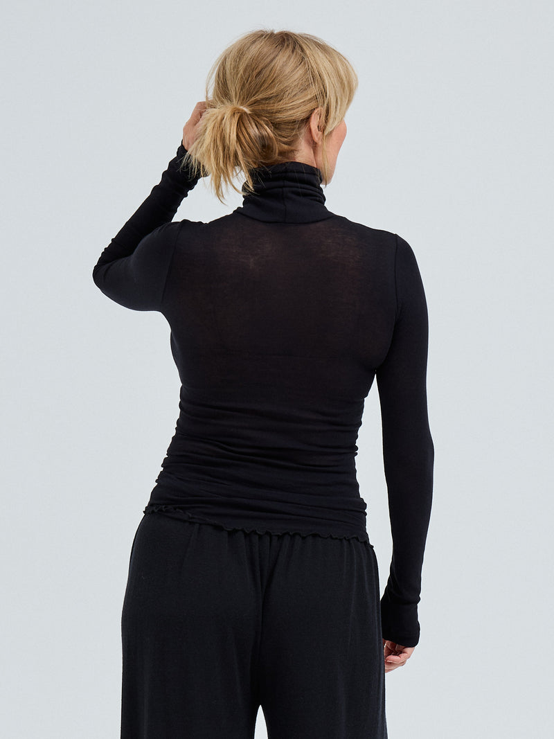 Seamless Basic Nouveau | Cotton Roll Neck Black