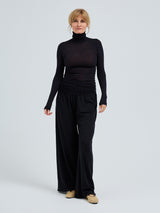 Seamless Basic Nouveau | Cotton Roll Neck Black