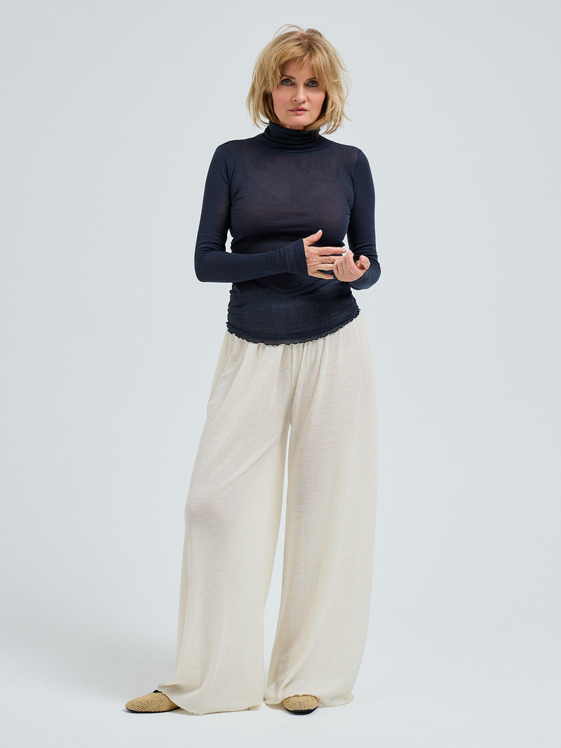 Seamless Basic Nouveau | Cotton Roll Neck Midnight