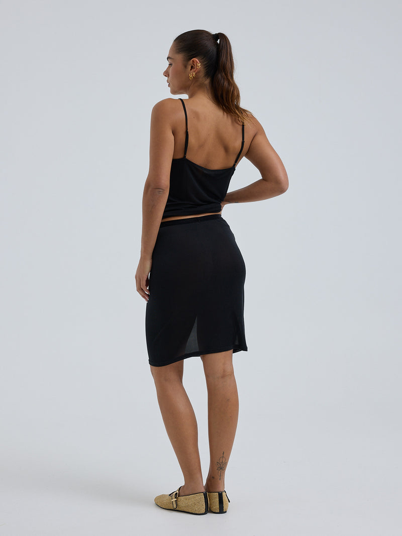 Seamless Basic Sporty Skirt | Silk Petticoat Black